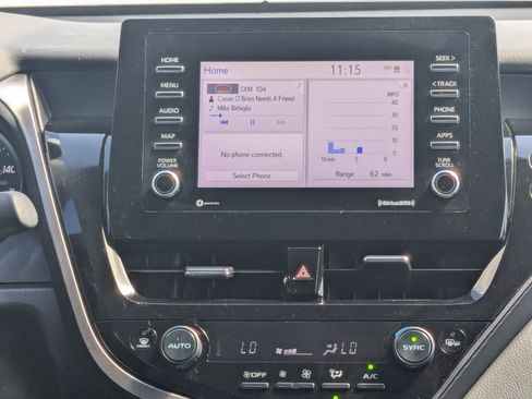 Used 2024 Toyota Camry SE FWD image 19