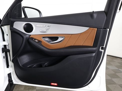 Used 2023 Mercedes-Benz GLC 300 4MATIC Coupe image 25