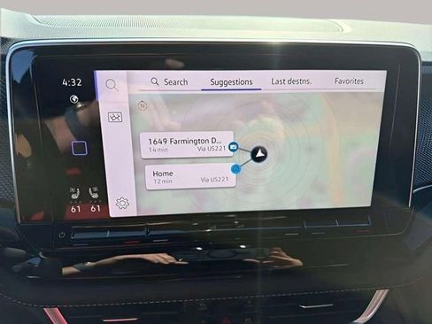 Used 2024 Volkswagen Atlas Cross Sport SEL R-Line image 19