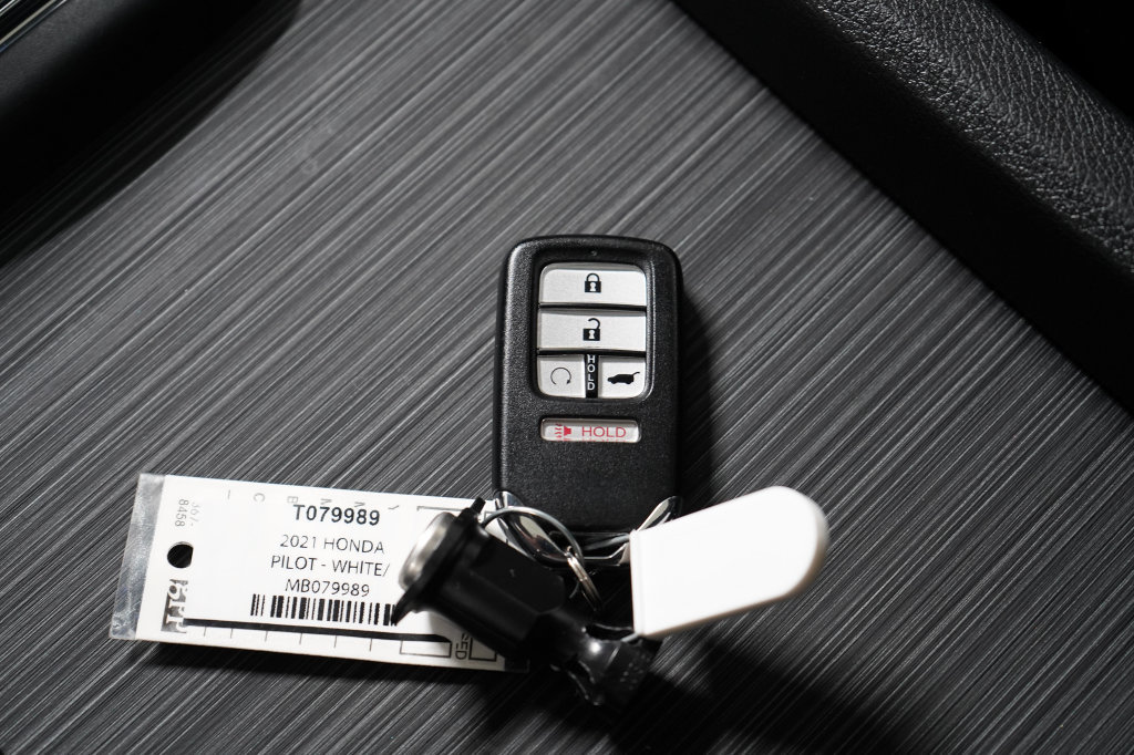 Used 2021 Honda Pilot Elite image 31