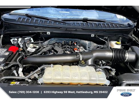 Used 2025 Ford Expedition Active AWD/4WD image 8