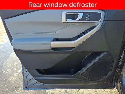 Certified 2021 Ford Explorer XLT w/ Equipment Group 202A image 12