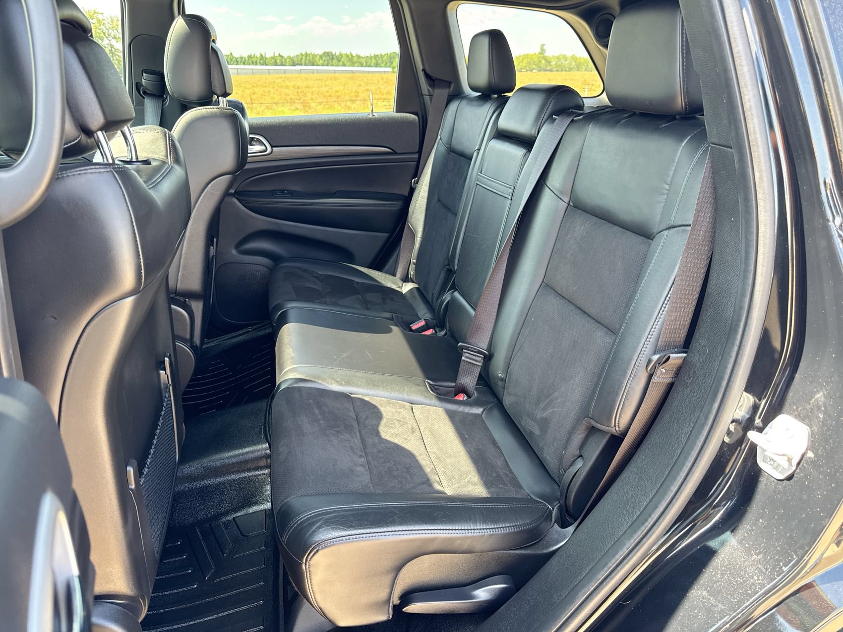 Used 2022 Jeep Grand Cherokee Laredo X RWD image 23