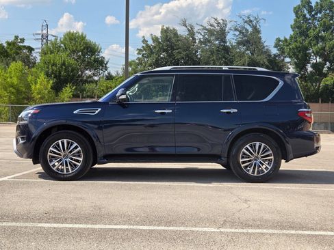 Used 2024 Nissan Armada SL w/ Captain's Chairs Package AWD/4WD image 6