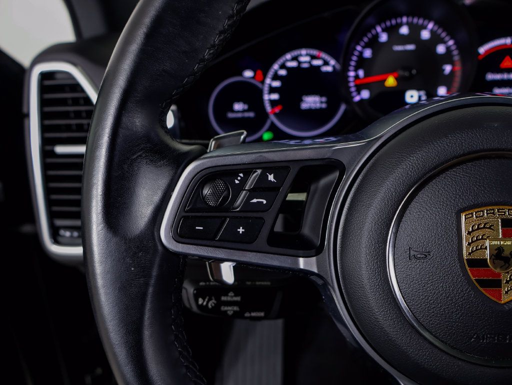Certified 2023 Porsche Cayenne Platinum Edition AWD/4WD image 20