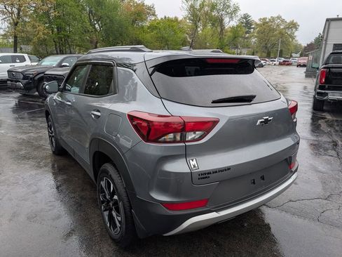 Used 2022 Chevrolet TrailBlazer LT w/ LPO, Blackout Package AWD/4WD image 5