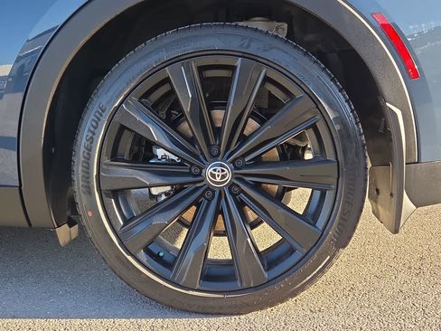 Used 2026 Toyota Crown Nightshade image 12