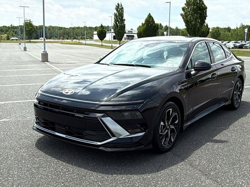 Certified 2024 Hyundai Sonata SEL AWD/4WD image 13