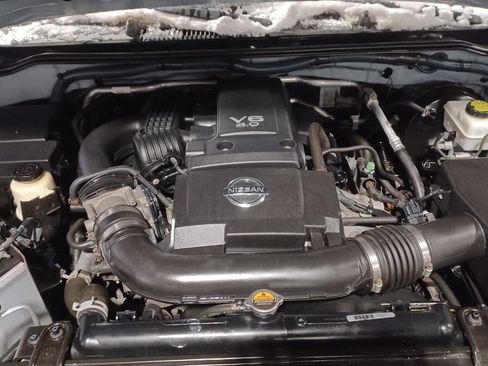 Used 2011 Nissan Frontier SV w/ SV Premium Utility Pkg image 8