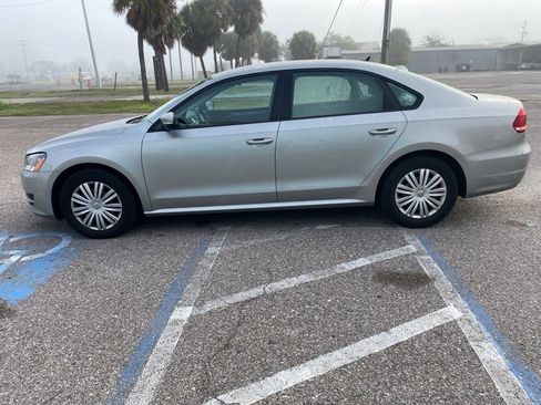 Used 2014 Volkswagen Passat 1.8T S image 6