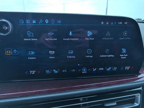 Used 2025 Chevrolet Traverse RS w/ LPO, Floor Liner Package image 3