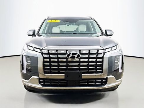 Used 2025 Hyundai Palisade Calligraphy AWD/4WD image 2