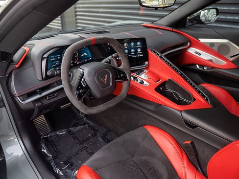 Used 2022 Chevrolet Corvette Stingray Preferred Cpe w/ 2LT RWD image 4