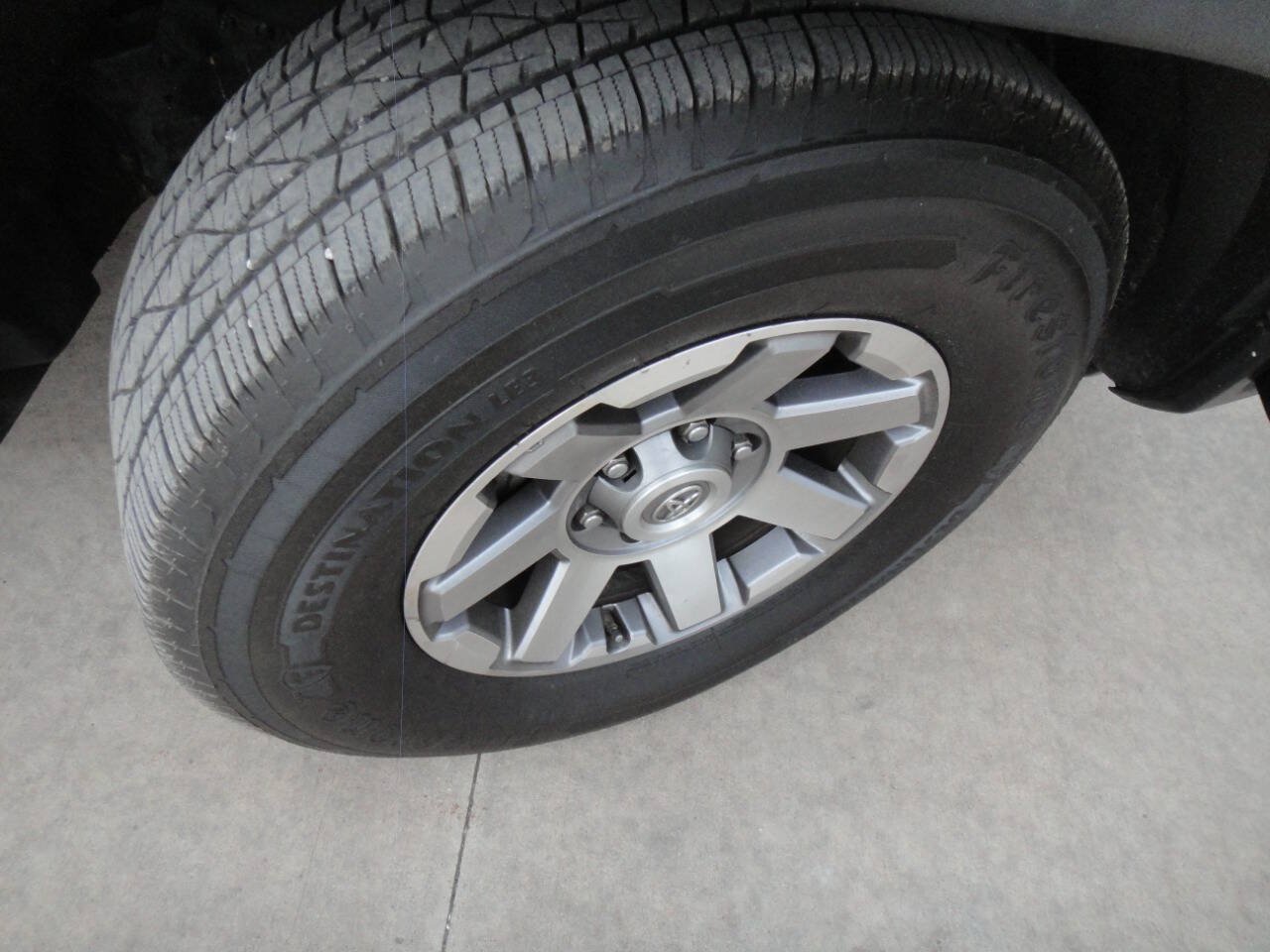 Used 2014 Toyota FJ Cruiser 2WD w/ Convenience Package image 30