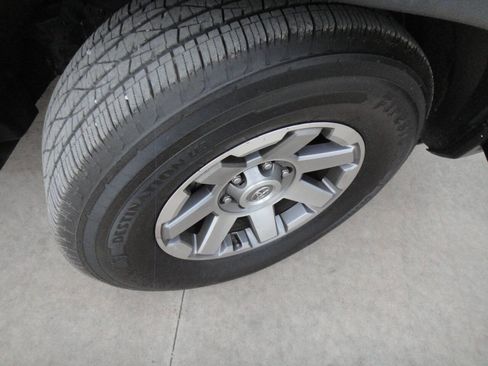 Used 2014 Toyota FJ Cruiser 2WD w/ Convenience Package image 30
