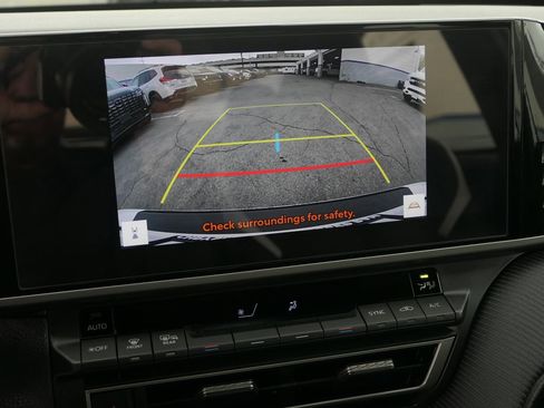 Used 2025 Toyota Camry SE w/ Multimedia Upgrade Package image 18