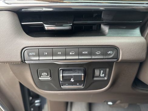 Used 2021 Cadillac Escalade Sport w/ Driver Assist Tech Package image 25