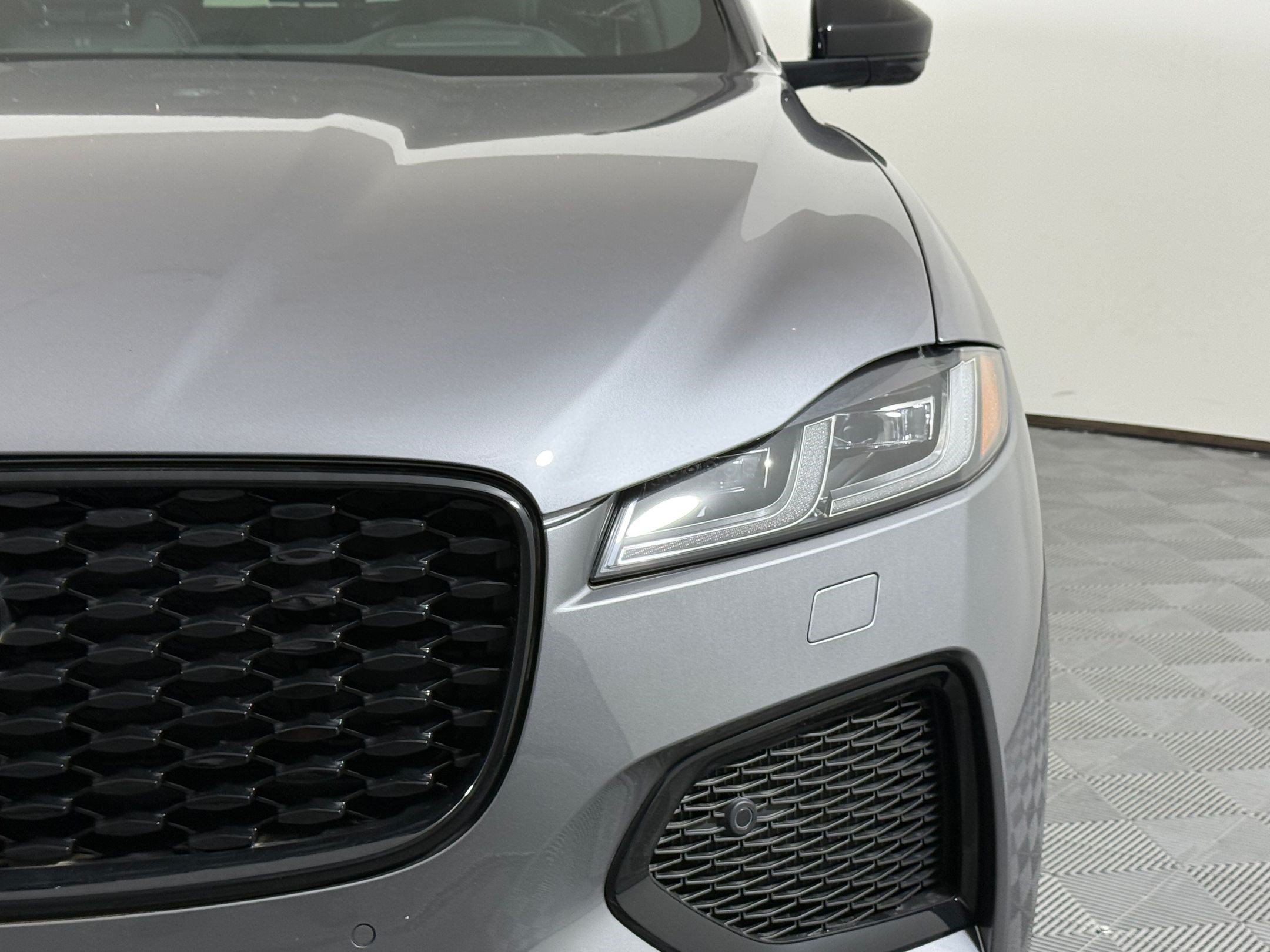 New 2026 Jaguar F-PACE R-Dynamic S AWD/4WD image 12