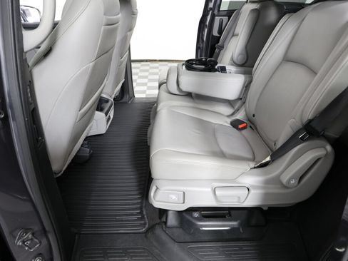 Used 2018 Honda Odyssey Touring image 18