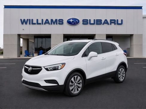 Used 2018 Buick Encore Preferred FWD image 2
