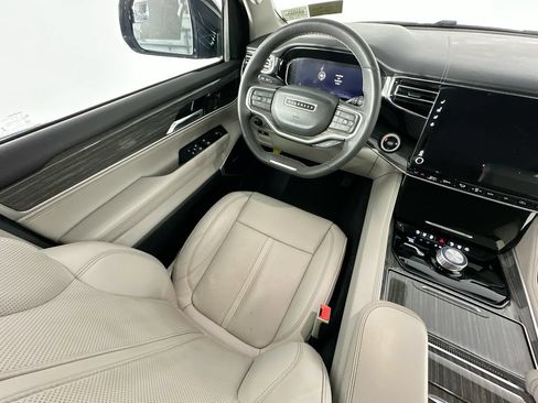 Used 2022 Jeep Wagoneer Series II w/ Rear Seat Video Group 1 AWD/4WD image 9