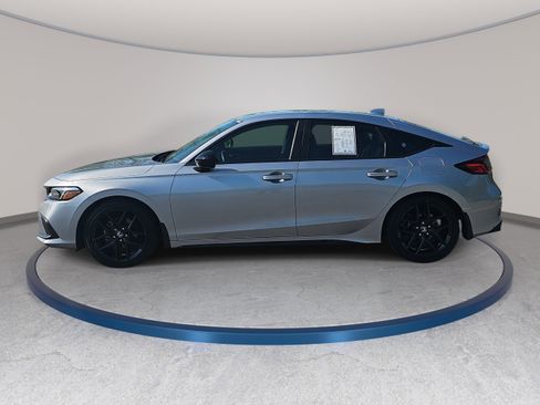Used 2023 Honda Civic Sport image 5