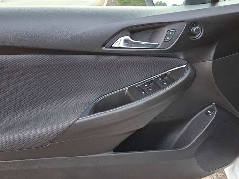 Certified 2017 Chevrolet Cruze LT image 25