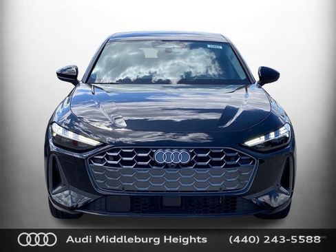 Used 2025 Audi A5 2.0T Prestige w/ 19" Wheel Package image 4