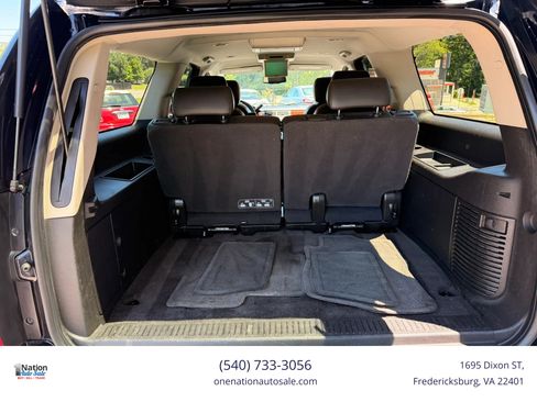 Used 2014 Chevrolet Suburban LT w/ Luxury Package AWD/4WD image 21
