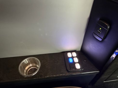 Used 2016 Mercedes-Benz Sprinter 3500 image 62