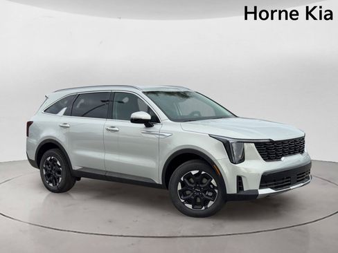 New 2026 Kia Sorento S AWD/4WD image 2