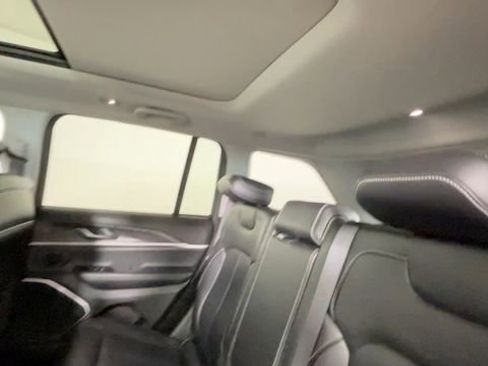 Used 2022 Jeep Grand Cherokee Limited 4xe AWD/4WD image 18