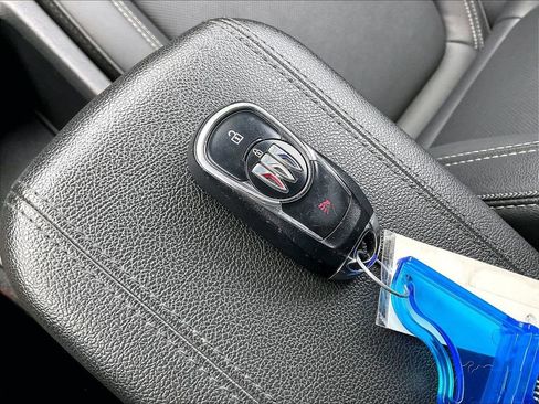 Used 2024 Buick Encore GX Sport Touring AWD/4WD image 27