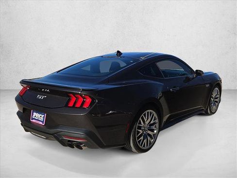 Used 2024 Ford Mustang GT Premium image 5