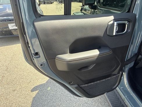 New 2026 Jeep Wrangler Unlimited Sahara AWD/4WD image 20