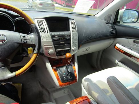 Used 2005 Lexus RX 330 AWD image 9