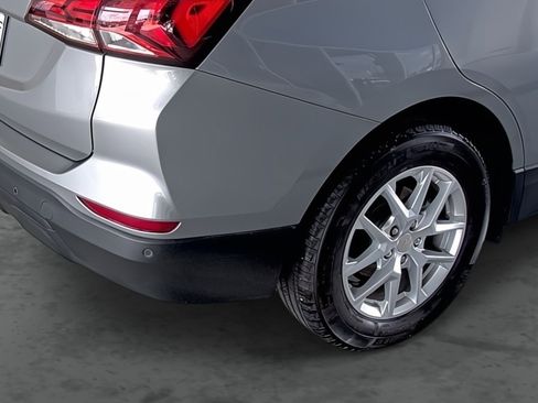 Used 2023 Chevrolet Equinox LS w/ LS Convenience Package image 13