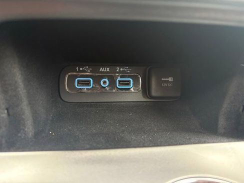 Used 2020 Jeep Grand Cherokee Altitude AWD/4WD image 31