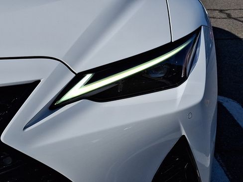 Certified 2022 Lexus IS 350 F Sport w/ Memory Package AWD/4WD image 10