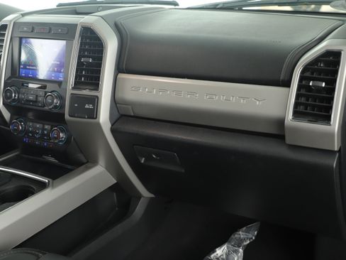 Used 2021 Ford F250 Lariat w/ Lariat Ultimate Package image 17