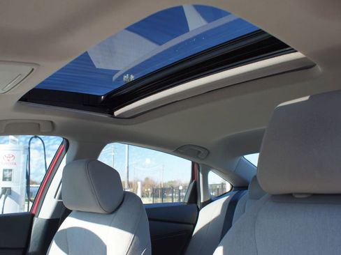 Used 2023 Honda Accord EX image 6