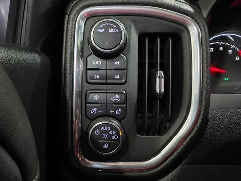 Used 2021 Chevrolet Silverado 1500 LT Trail Boss w/ Convenience Package II AWD/4WD image 18