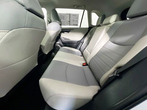 Used 2023 Toyota RAV4 XLE Premium FWD image 29