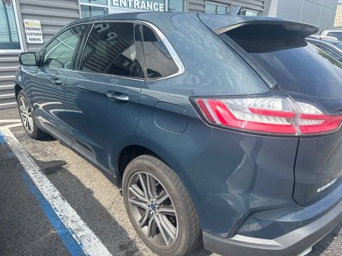Used 2019 Ford Edge Titanium w/ Cold Weather Package AWD/4WD image 8