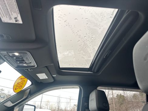 Used 2024 GMC Sierra 2500 AT4 w/ Technology Package image 16