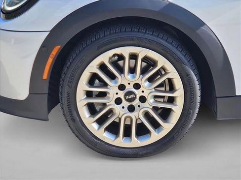 Certified 2025 MINI Cooper S image 23