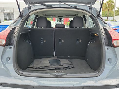 Used 2021 Nissan Kicks SV FWD image 10