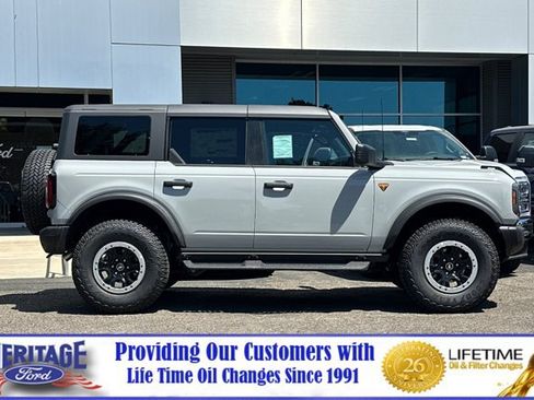 New 2026 Ford Bronco Badlands AWD/4WD image 3
