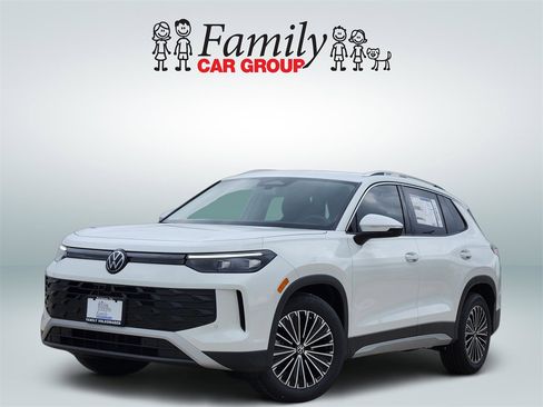 New 2026 Volkswagen Tiguan S image 1