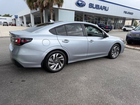 Used 2025 Subaru Legacy Limited w/ Popular Package #2 AWD/4WD image 3